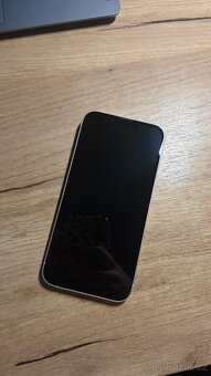 Prodám iPhone 14 – bílý, 128 GB - 4
