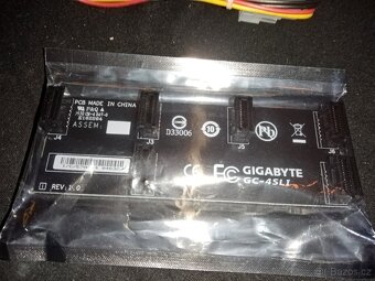 Adaptér GIGABYTE Nvidia 4Way SLI Composite Bridge pro grafic - 4