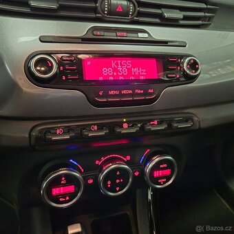 Alfa romeo Giulietta 1,6 JTDM,2010,klima,sada pneu - 4