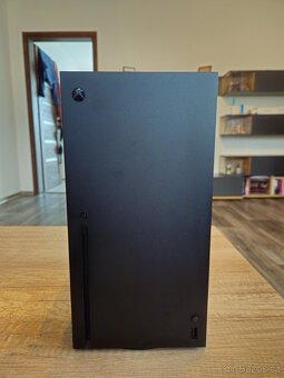 XBOX SERIES X 1TB + příslušenství - 4