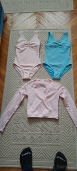 Prodám krásné šaty, společenskou sukni a gymnastický dres - 4