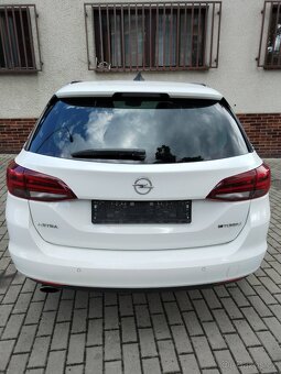 Opel Astra Bi-Turbo 1.6crdi RV. 2016 118KW - 4