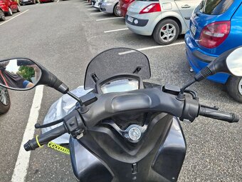 Yamaha Tricity - 4