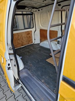 NISSAN VANETTE CARGO - 4