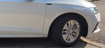 Octavia IV - 16" Twister + zimní 205/60 R16 . - 4