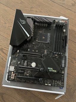 Herní PC – Ryzen 7 2700 / RTX 2060 Super / 16 GB RAM / Bez d - 4