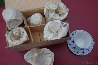 Souprava hrnečků s podšálky CHINA - 4