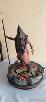 Resident Evil Silent Hill sošky First 4 Figures atd - 4