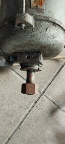 Motor na brusku - 4