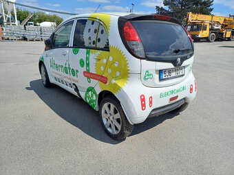 Peugeot iOn - 4