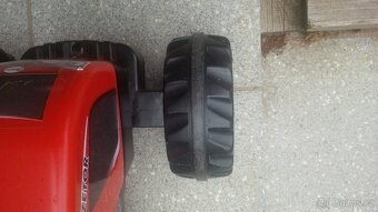 Dětský šlapací traktor Zetor - 4