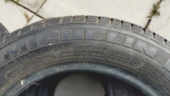 Pneu michelin175/65r14C - 4