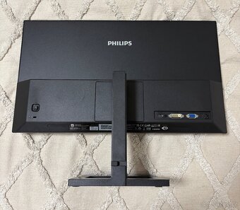 Monitor Philips 24" - 4