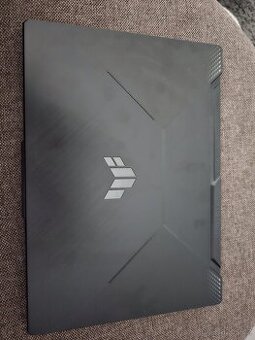 Asus TUF15 - 4