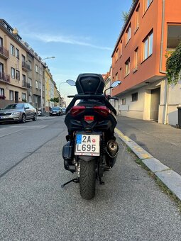 XMAX 125 / r.v. 07/2023 / odpočet DPH / 4.250 km - 4