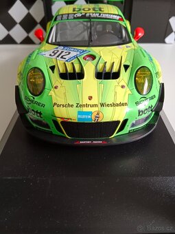 Porsche 911 GT3 - 4