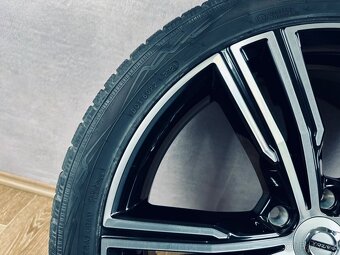TOP kola zimní Volvo S60 R19 originál - 4