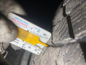 Zimni pneu 225/50 r17 - 4