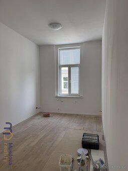 Pronájem bytu 2+1 63 m2 - 4