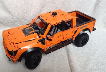 LEGO Technic - 42126 - Ford Raptor - 4