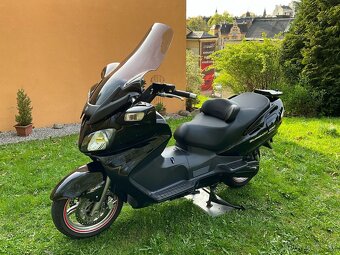 SUZUKI BURGMAN 650 Executive ABS - perfektní stav. - 4