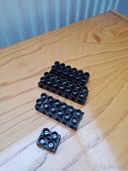 Spínače, zsuvk, čokoláda - ceny v textu - 4