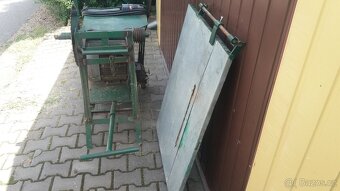 kolébková pila, cirkulárka s kolébkou a stolem 5kW 380V - 4