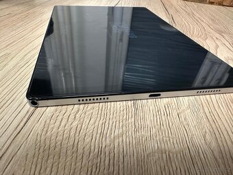 Samsung galax Tab a8 - 4