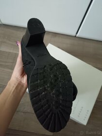 Kožené Geox nízké kozačky vel. 38 - 4