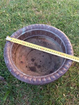 Starožitný zahradní květináč - 4