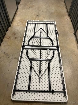 Stůl skládací - plastový - 4