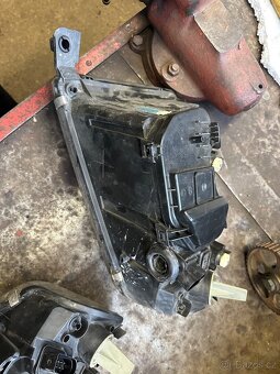 Světlomety Škoda  Fabia 1 - 4