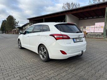 Hyundai i30, 1,6i 99kW, man. ČR - 4