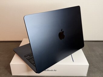 Macbook Air 13'' 2022 / M2 / 16GB / 512GB SSD / Midnight - 4