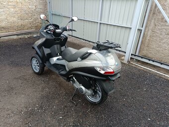 Piaggio mp3 250 LT CZ doklady v ceně +nový kufr šedá 2 - 4