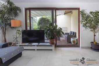 Prodej rodinného domu 260 m2, pozemek 359 m2, ev.č. 00678 - 4