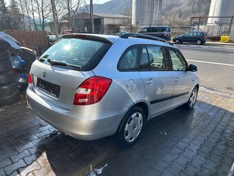 Škoda Fabia 2 kombi 1.6 benzin - 4