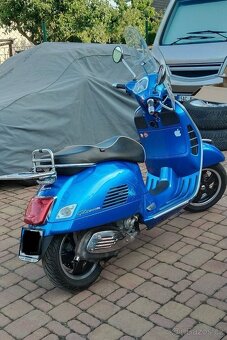 Vespa 300 GTS Super - 4