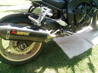 Yamaha FZ8 - 4