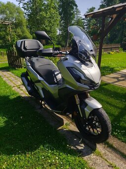 Honda ADV 350 - 4