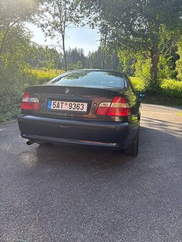 BMW 318i 2005 - 4