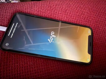 iPhone 11 64gb red - 4