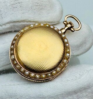 18K CELOZLATÉ ŠVÝCARSKÉ KAPESNÍ HODINKY S PERLIČKA - 4