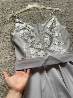 Plesové společenské krátké šaty se zdobením - bílé/šedé - 4