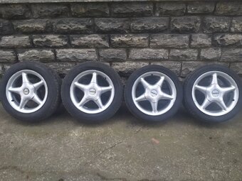 Prodám  sadu Alu kol 4x disků Centra - 4