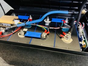 LiFePO4 baterie pro obytné auto 12,8V 280Ah - 4