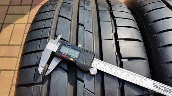 Letní dvourozměrné pneumatiky MO 255/45 R19 a 285/40 R19 98% - 4