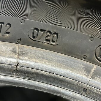 Letní pneu 275/40 R21 107Y Continental 6,5mm - 4