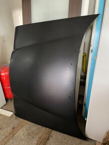 Nová přední kapota Mercedes W123 - 4