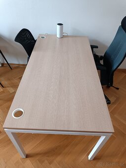 Kancelářské stoly zdarma - 4